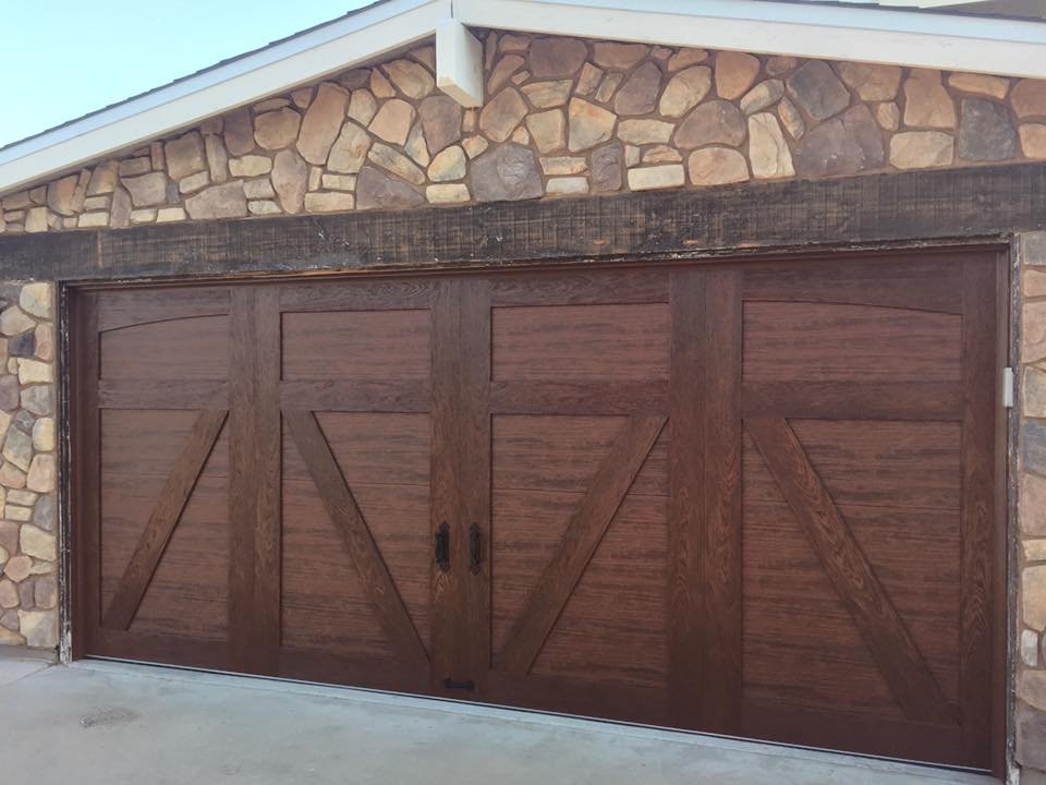 3 Benefits of Hiring Garage Door Panels Experts